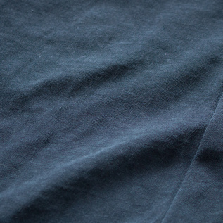 ドライタッチでニュアンスのある生地感(BLUE GREY) ドライタッチでニュアンスのある生地感(BLUE GREY)