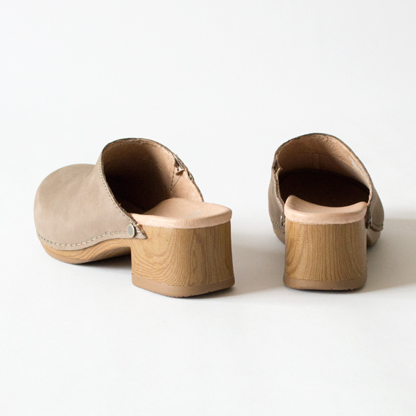モダンクロッグス GIULIA TAUPE モダンクロッグス GIULIA TAUPE