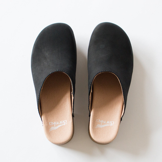 モダンクロッグス GIULIA BLACK／dansko（ダンスコ）｜愛着を持って