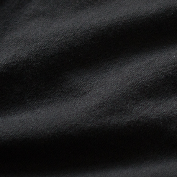 程よいハリとしっかりした厚み(BLACK)