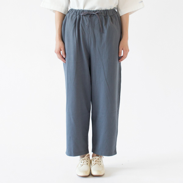 身長：162cm(BLUE GREY)