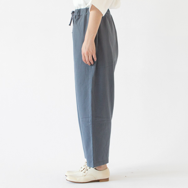 身長：162cm(BLUE GREY)
