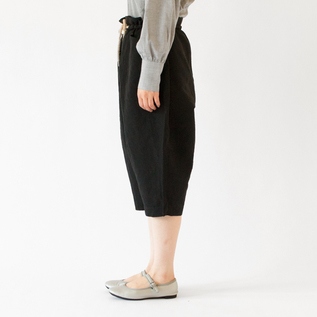 BLACK・身長162cm BLACK・身長162cm