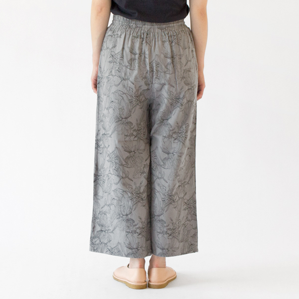 ボタニカル イージーパンツ(GREY、身長162cm)