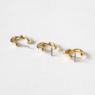 WAVY GOLD