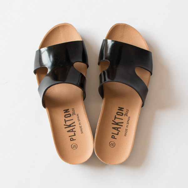フラットサンダル BLACK