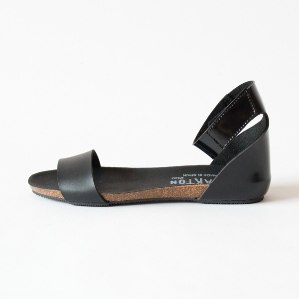 アンクルストラップサンダル BLACK アンクルストラップサンダル BLACK