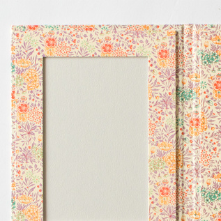 フォトフレーム／Carta Varese（カルタ・ヴァレーゼ）｜愛着を持って