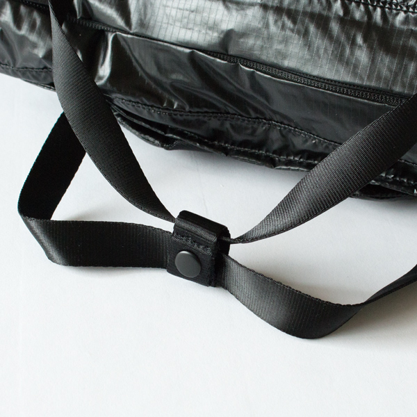 トートバッグとして使用する持ち手は肩にかけられる長さ(BLACK) トートバッグとして使用する持ち手は肩にかけられる長さ(BLACK)