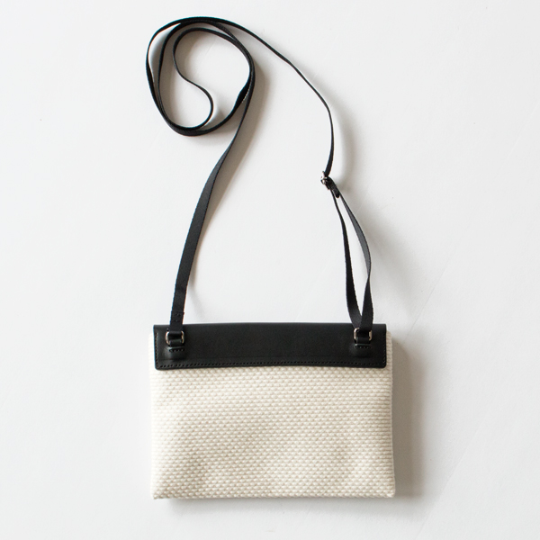 マイクロショルダー　スモール(WHITE/BLACK)