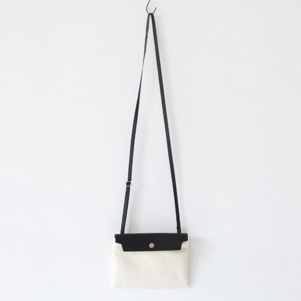 マイクロショルダー　スモール(WHITE/BLACK)