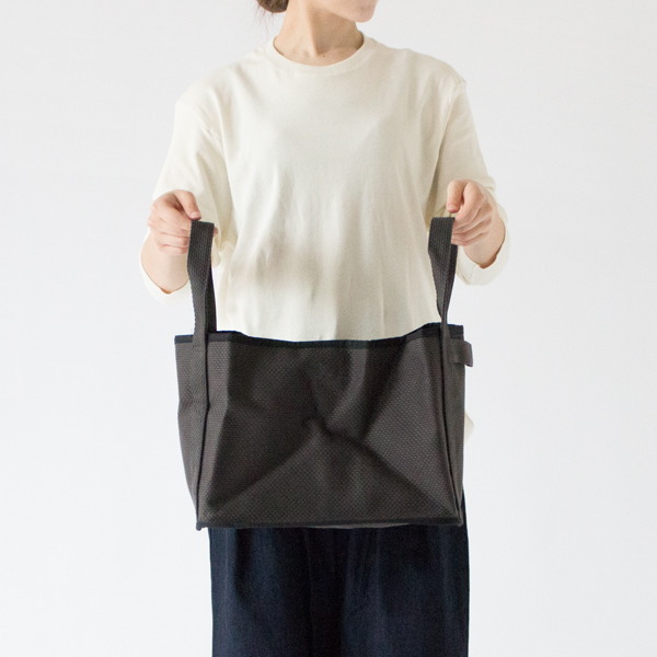身長：162cm(GREY)