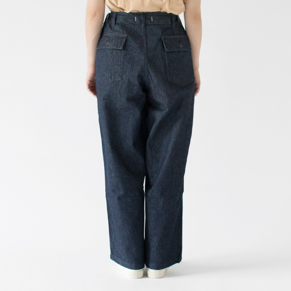 TOAST PANTS(OW、身長162cm)