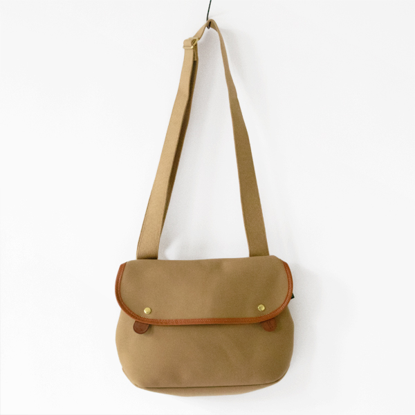 ショルダーバッグ AVON KHAKI