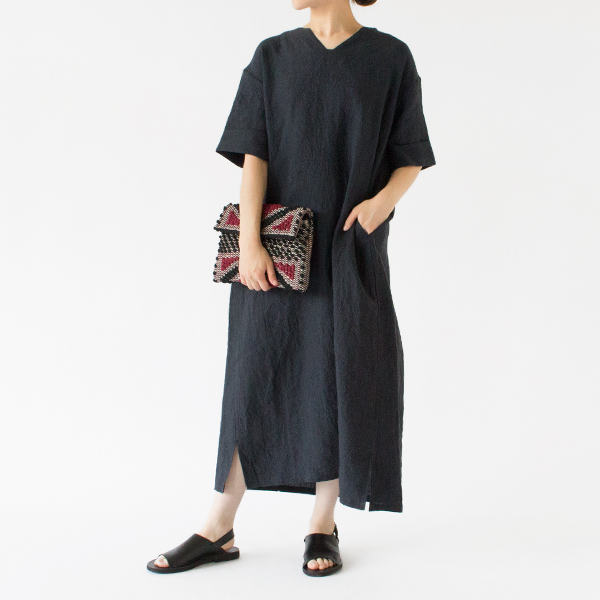 落ち着きのあるリネンワンピース(NAVY、身長162cm)