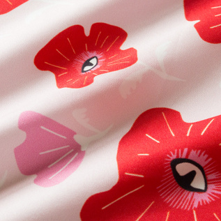 シルクツイルの柔らかく滑らかな肌触り(POPPY AND POLKA CAT) シルクツイルの柔らかく滑らかな肌触り(POPPY AND POLKA CAT)