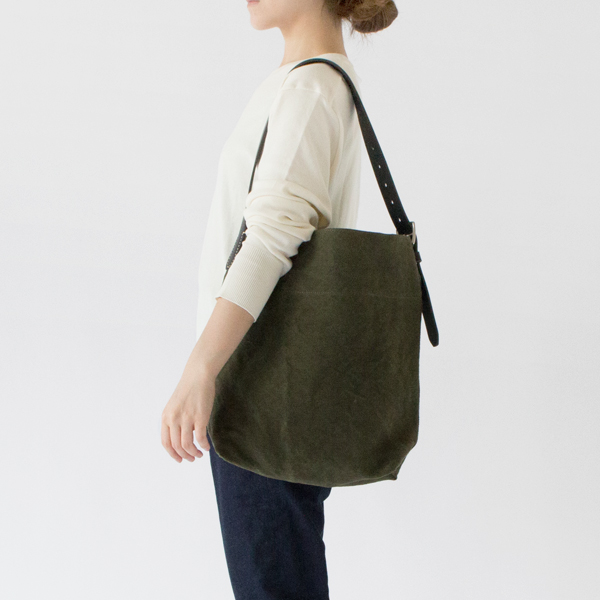 OLIVE（身長：162cm）