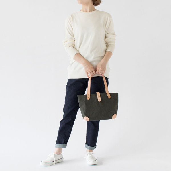 身長：162cm(カーキ)