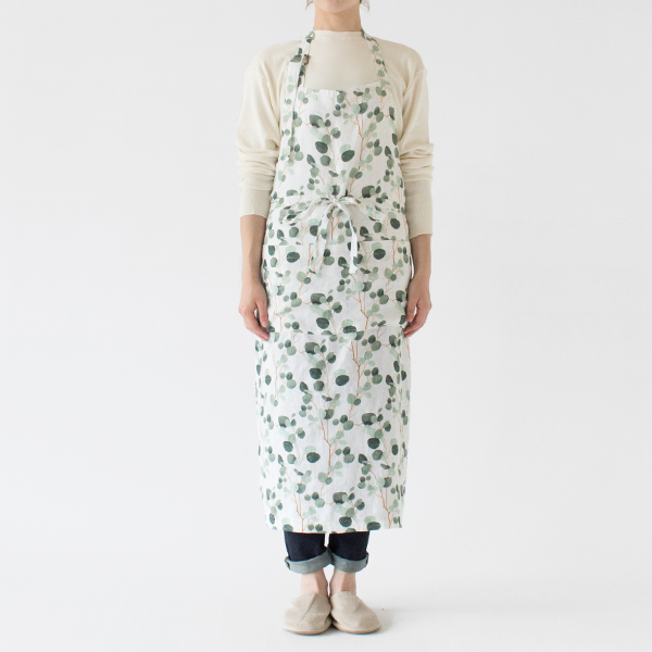 身長162cm(EUCALYPTUS ON WHITE)