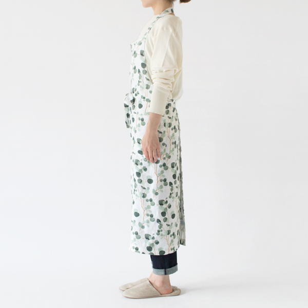 身長162cm(EUCALYPTUS ON WHITE)