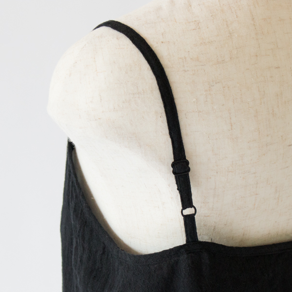 肩紐はアジャスターで調整可能(BLACK) 肩紐はアジャスターで調整可能(BLACK)