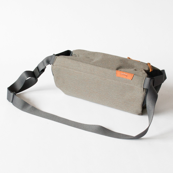 Sling（ボディバッグ）(LIMESTONE)