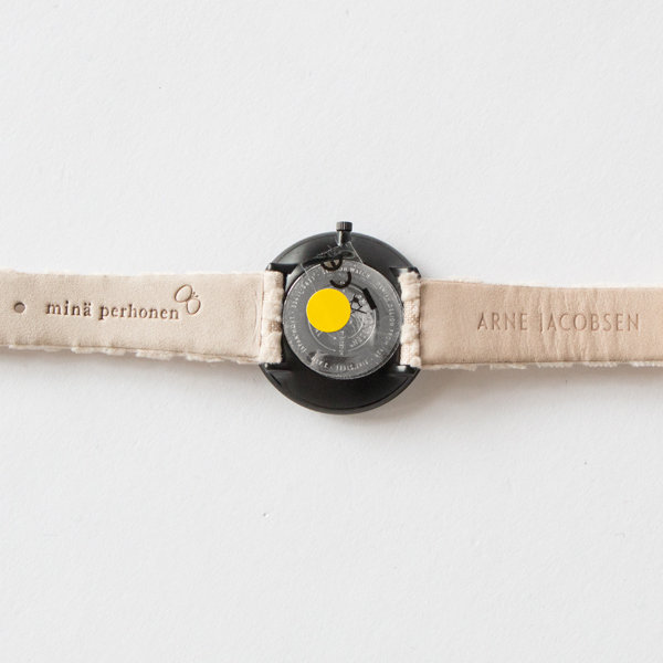 ARNE JACOBSEN 腕時計 mina perhonen STATION 裏面(IVORY)