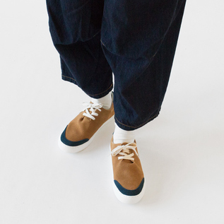 レディース スニーカー Three Camel／TOUN（トウン）｜愛着を持って