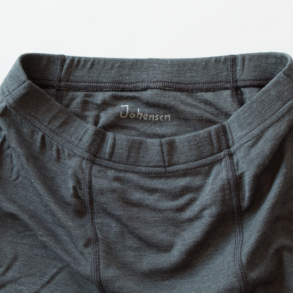 さりげないjohaのロゴ入り(GREY)