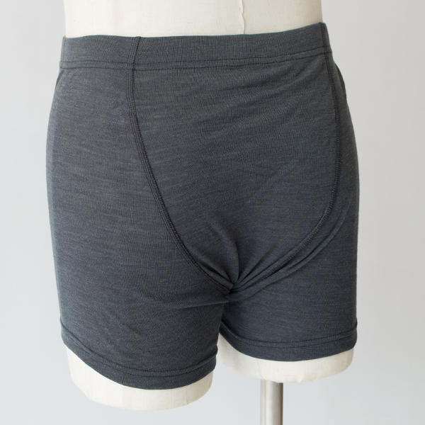 肌馴染みが良く体を動かしやすいボクサーパンツ(GREY)