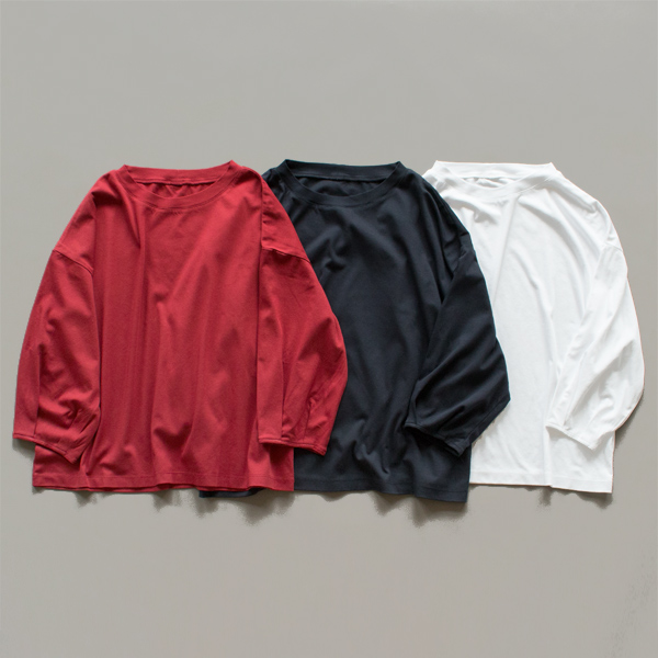 きれいめからカジュアルまで、あらゆる着こなしが楽しめるTシャツです
