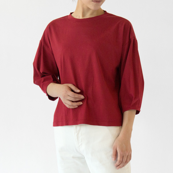 アシャオーガニックコットン 七分袖タックTシャツ(RED、身長162cm)