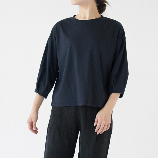 アシャオーガニックコットン 七分袖タックTシャツ(NAVY、身長162cm)