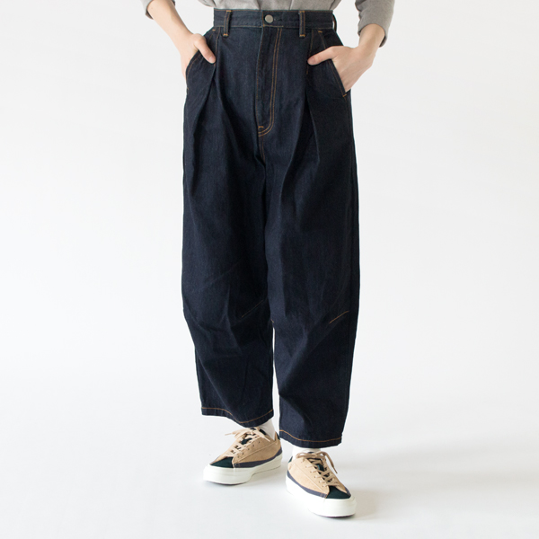 スニーカー BELTED L017 NAVY