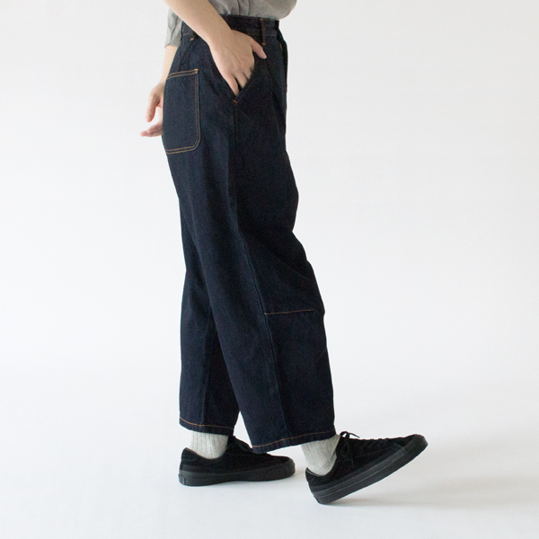 スニーカー BELTED L017 BLACK/BLACK