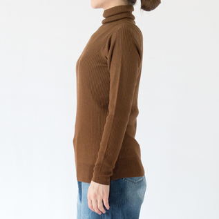 身長：162cm(CAMEL)