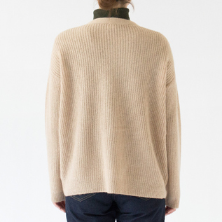 身長:162cm(BEIGE) 身長:162cm(BEIGE)