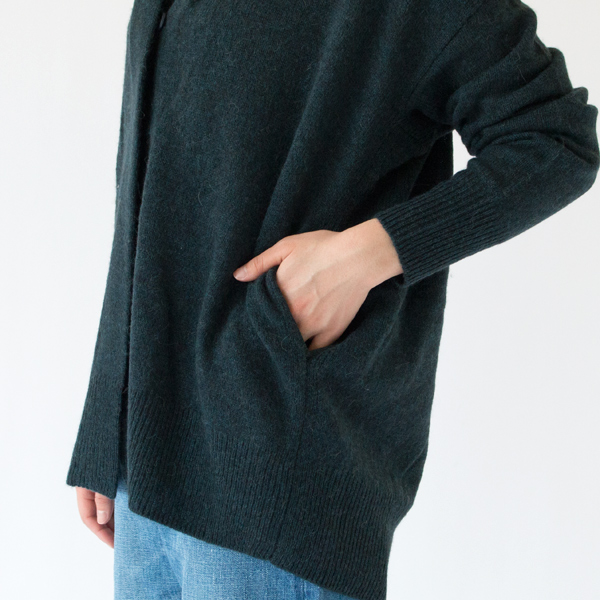 サイドにはポケット付き(BLUE) サイドにはポケット付き(BLUE)