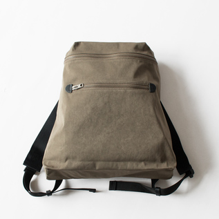 HD NYLON フラットリュック
