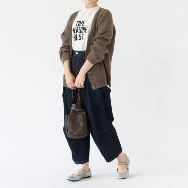 着用サイズ：26、身長162cm