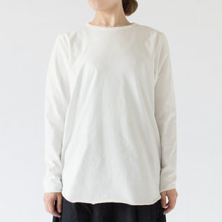 クルーネック(L)、身長162cm クルーネック(L)、身長162cm