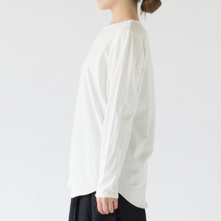 クルーネック(L)、身長162cm クルーネック(L)、身長162cm