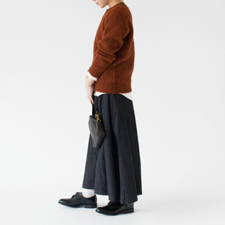 袖と裾から覗かせてさりげないおしゃれを(クルーネック(M)、身長162cm) 袖と裾から覗かせてさりげないおしゃれを(クルーネック(M)、身長162cm)