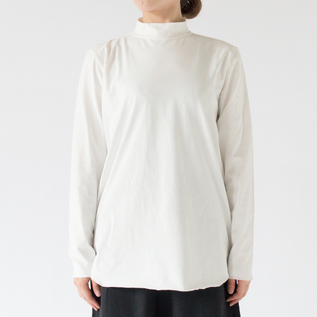モックネック(L)、身長162cm モックネック(L)、身長162cm