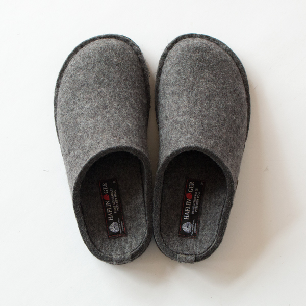 しっかりと固く仕上がっているウールフェルト しっかりと固く仕上がっているウールフェルト