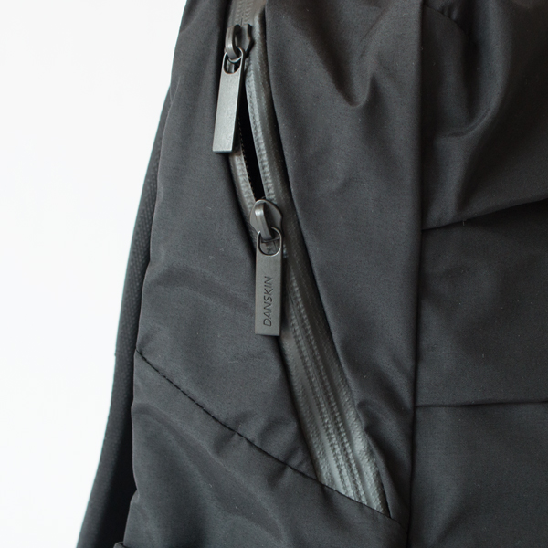 ダブルジッパー仕様(ブラック) ダブルジッパー仕様(ブラック)