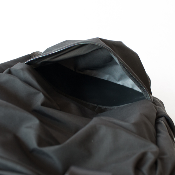 フロントポケット内部(ブラック) フロントポケット内部(ブラック)