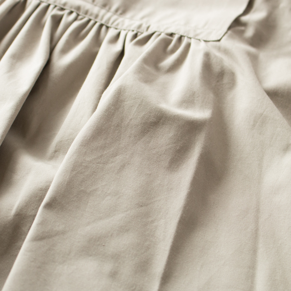 コットンのハリとシルクのしっとり感が合わさった気持ちよさ(GREY)