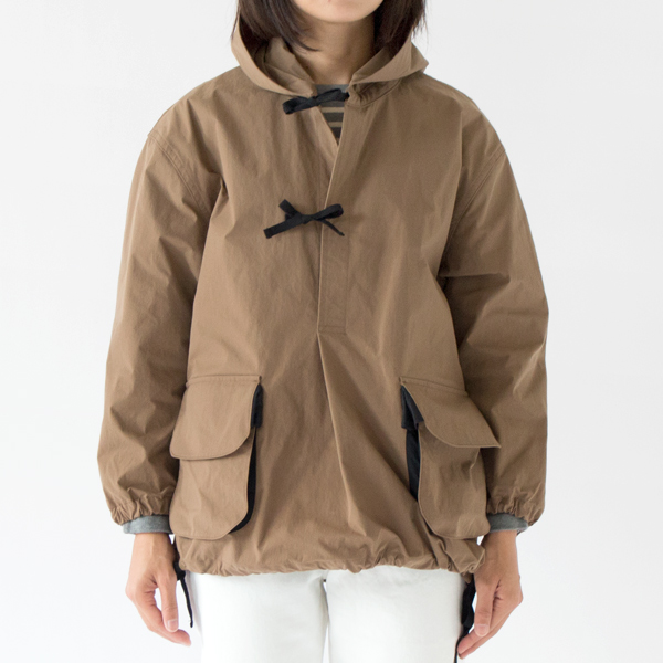 身長：163cm(BROWN)