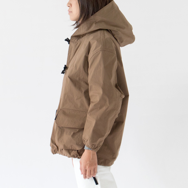 身長：163cm(BROWN)